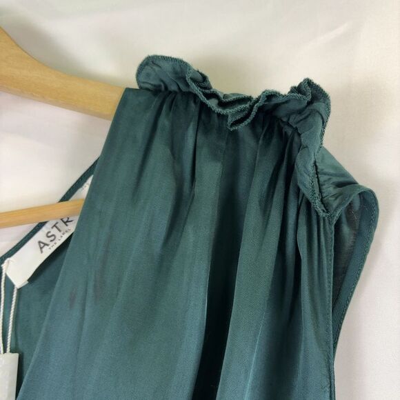 ASTR Deitra Midi Dress - Picture 3 of 6